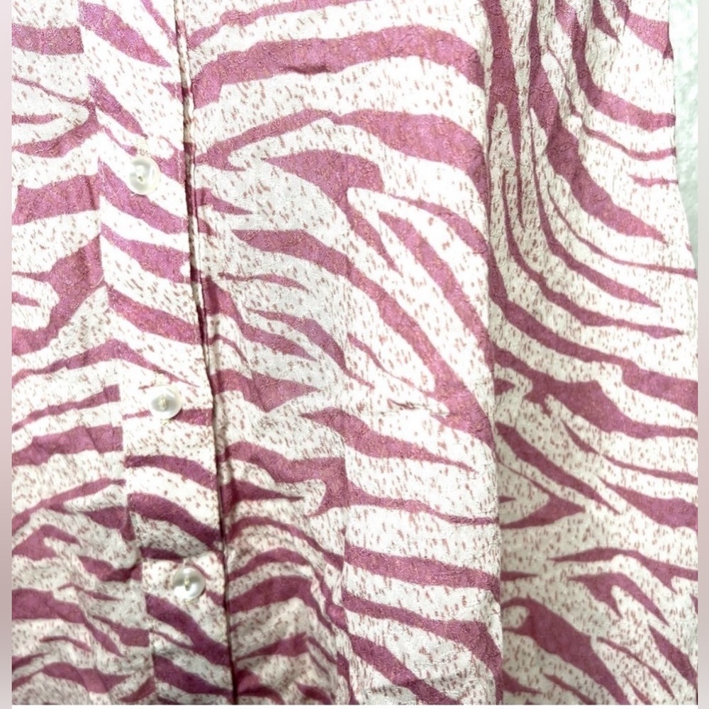 FREE PEOPLE Zebra Stripe Button Down Tank Pink White Blouse Size Medium
NWT - Picture 5 of 9